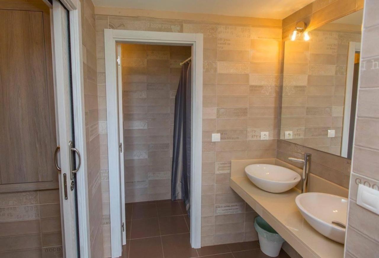 لا كاريداد Albergue La Xana المظهر الخارجي الصورة