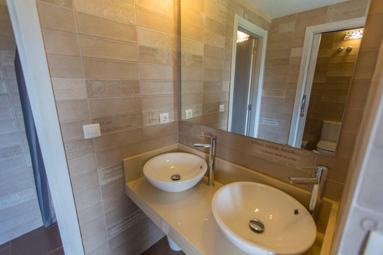 لا كاريداد Albergue La Xana المظهر الخارجي الصورة